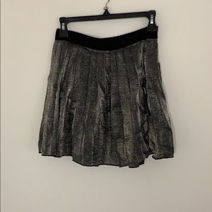 madewell pleated party skirt